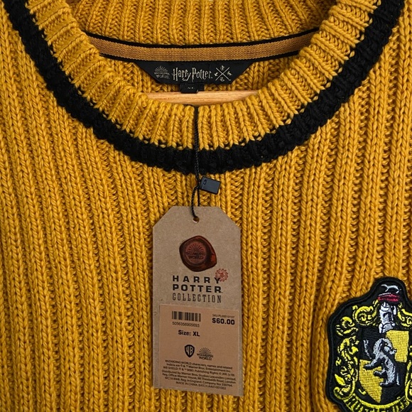Harry Potter collection Warner bros Hufflepuff Qudditch crewneck sweater - Picture 7 of 7